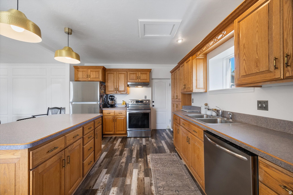 20 N MAIN ST Mona, UT 84645