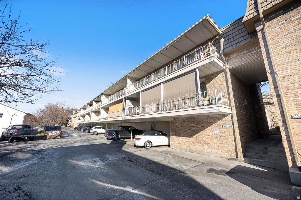 2220 E MURRAY HOLLADAY RD #110 Holladay, UT 84117