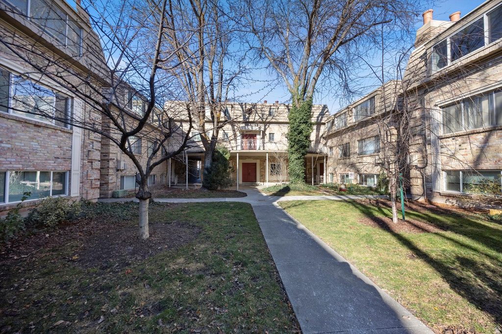 2220 E MURRAY HOLLADAY RD #110 Holladay, UT 84117