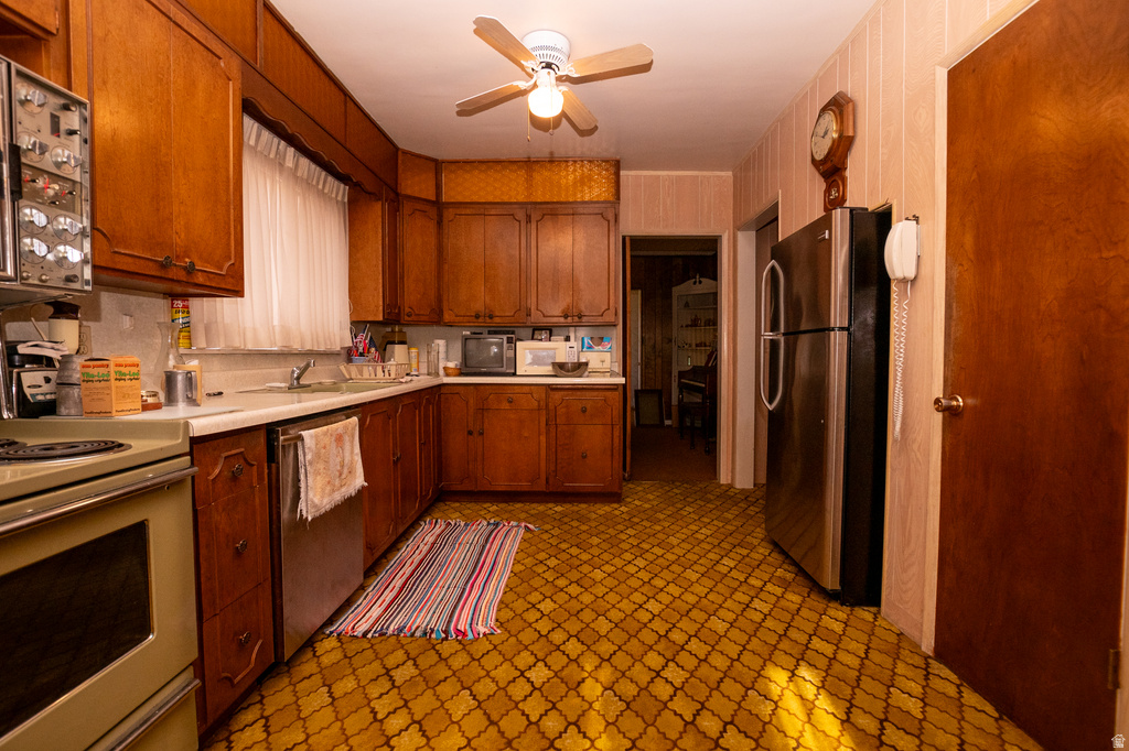 160 N 100 W Beaver, UT 84713