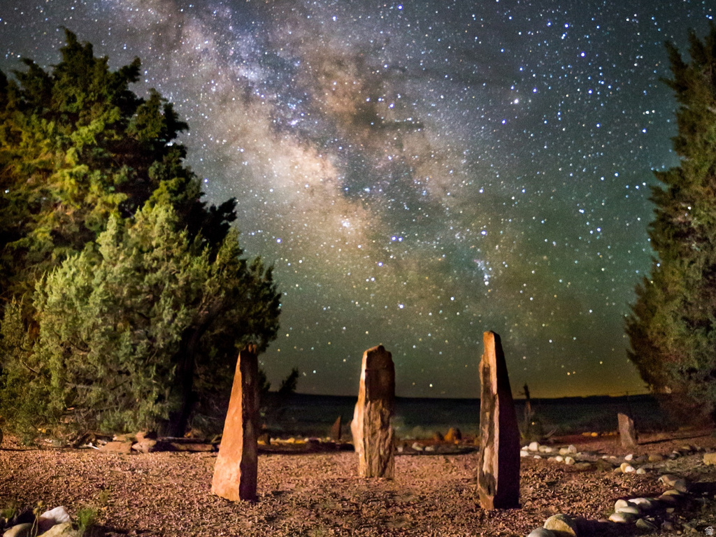 2416 N WAUNITA AVE Kanab, UT 84741