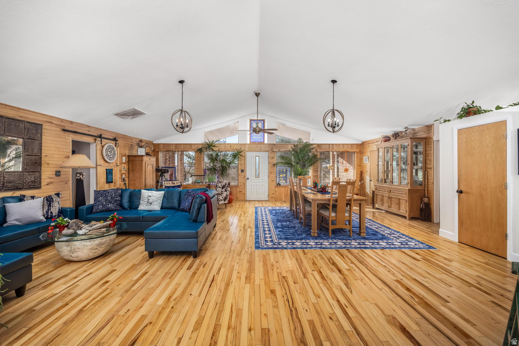 2416 N WAUNITA AVE Kanab, UT 84741