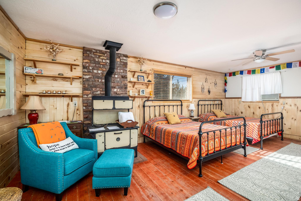 2416 N WAUNITA AVE Kanab, UT 84741