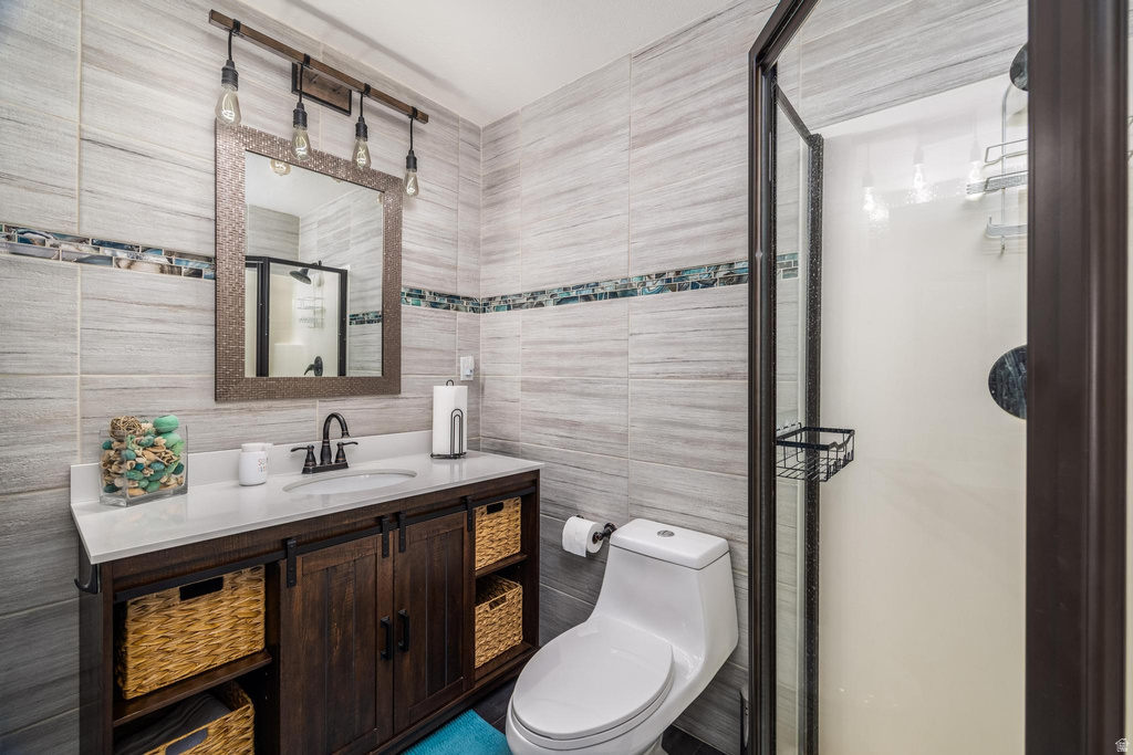 2416 N WAUNITA AVE Kanab, UT 84741