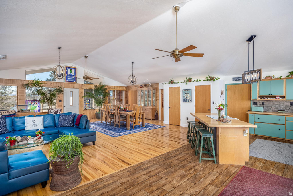 2416 N WAUNITA AVE Kanab, UT 84741