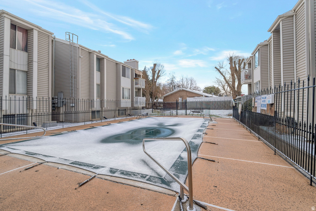 875 E ARROWHEAD LN #42 Murray, UT 84107