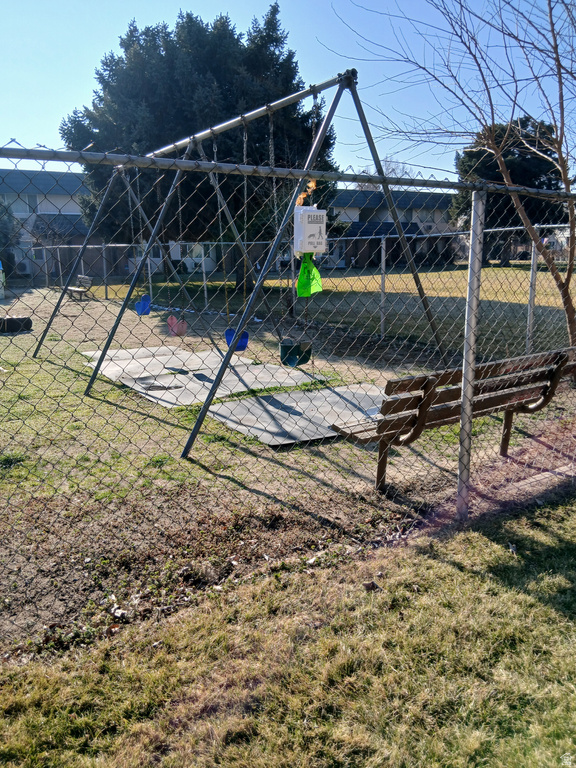 4480 S ATHERTON DR #17 Taylorsville, UT 84123