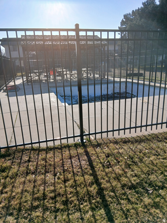 4480 S ATHERTON DR #17 Taylorsville, UT 84123