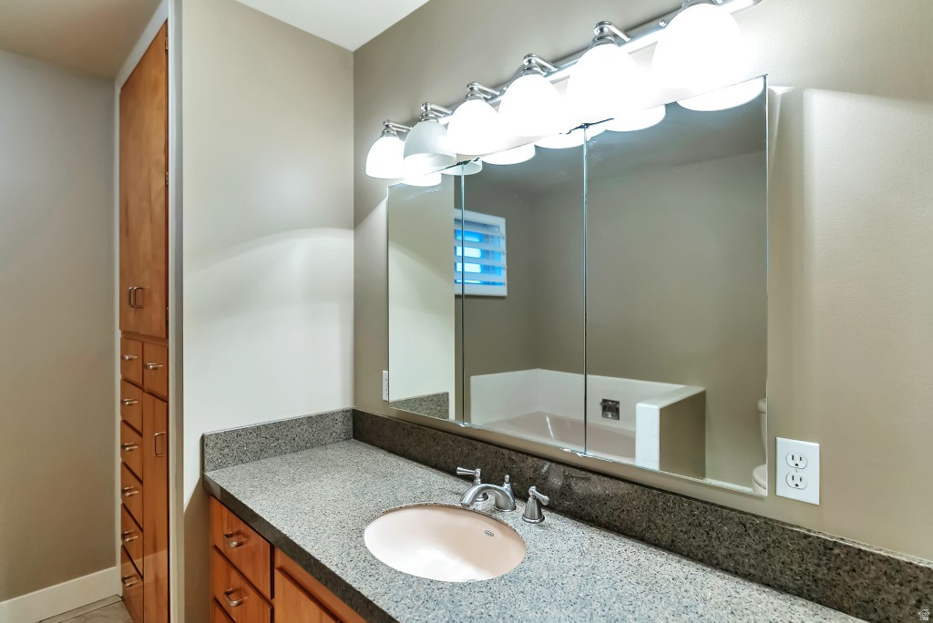 3855 W 2600 N Plain City, UT 84404