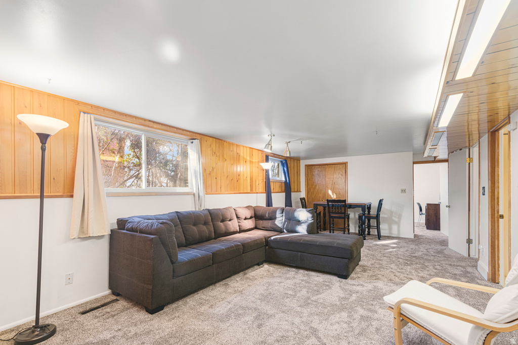 1886 S JERI DR Bountiful, UT 84010