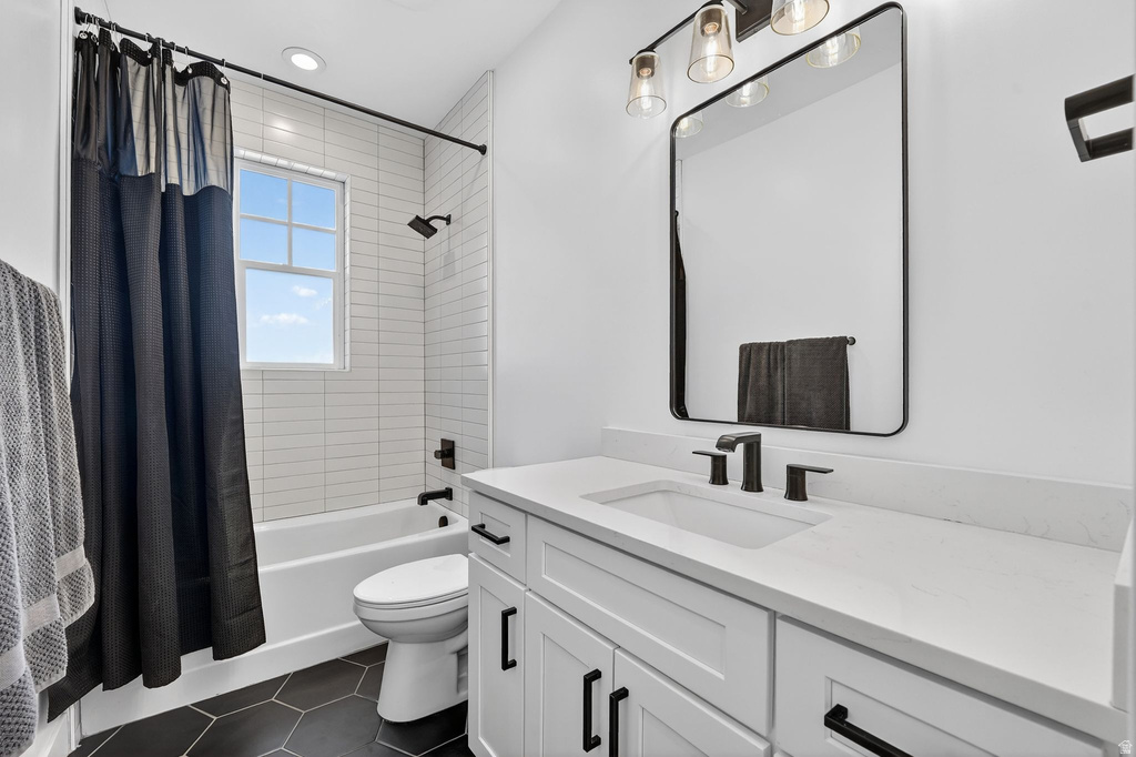 3069 E LAKESIDE DR Eagle Mountain, UT 84005