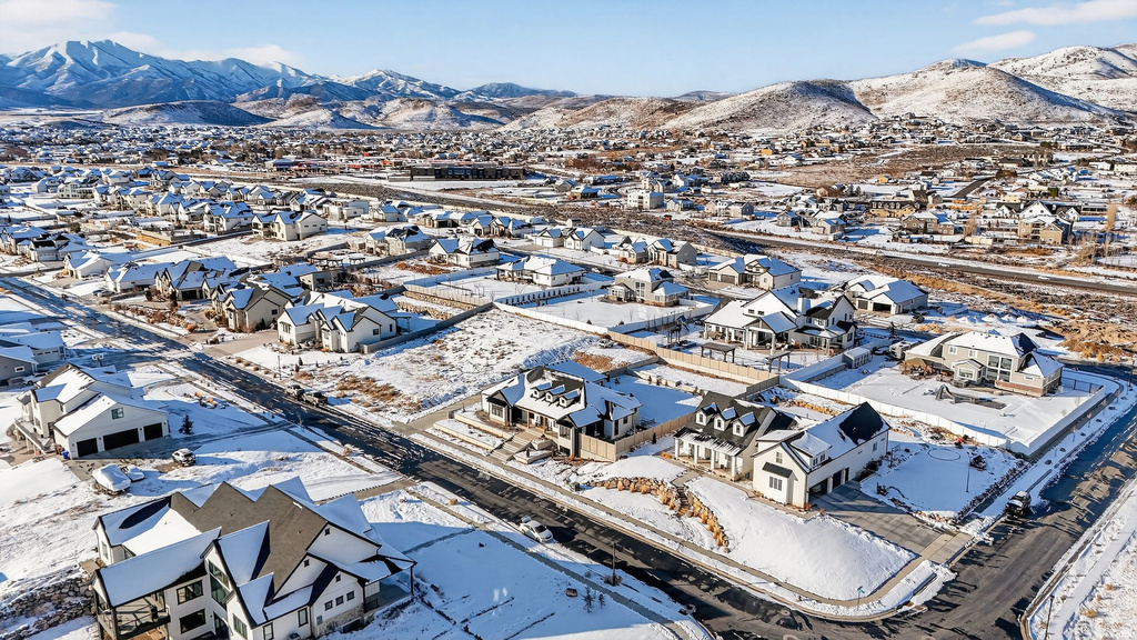 3069 E LAKESIDE DR Eagle Mountain, UT 84005