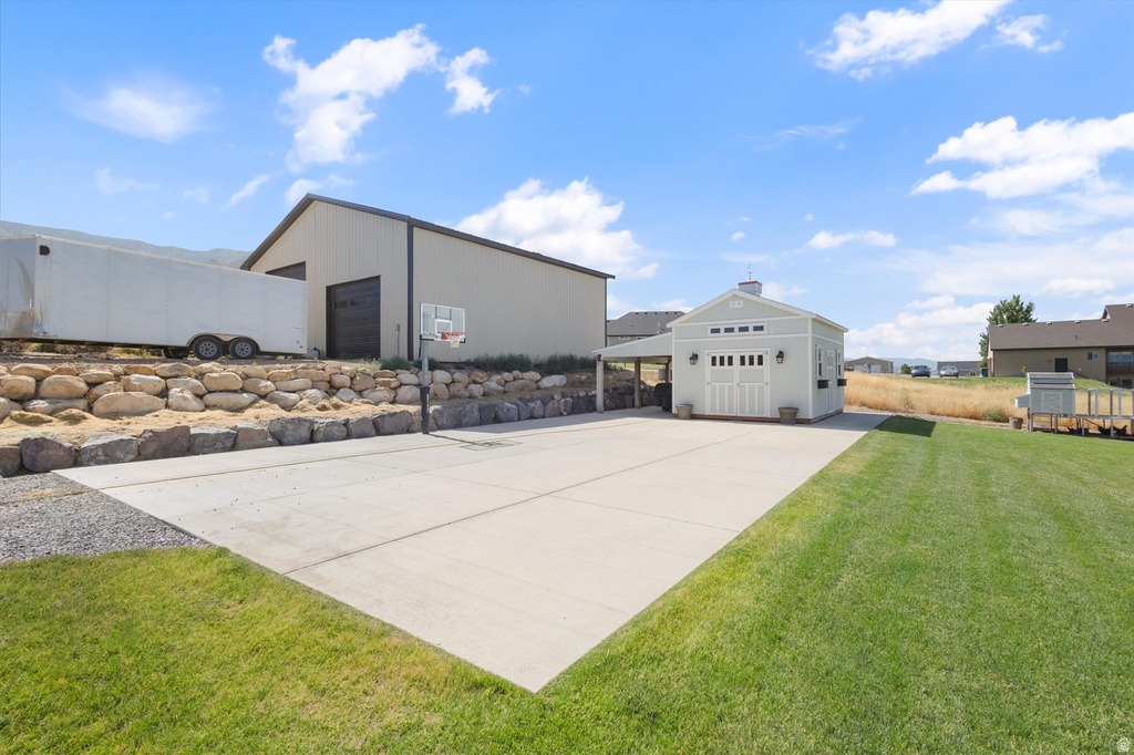 1370 S 13 W Mona, UT 84645