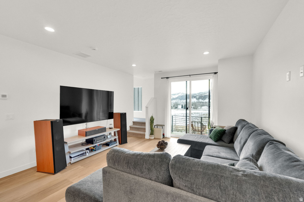 5081 W SNOW CANYON RD Mountain Green, UT 84050