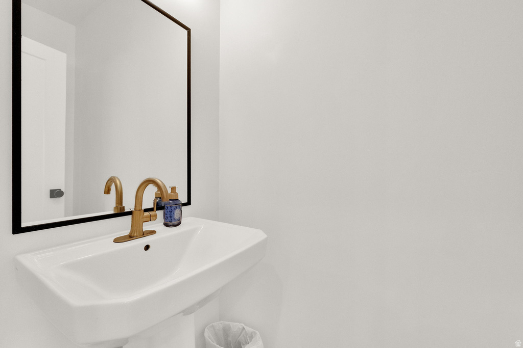 5081 W SNOW CANYON RD Mountain Green, UT 84050