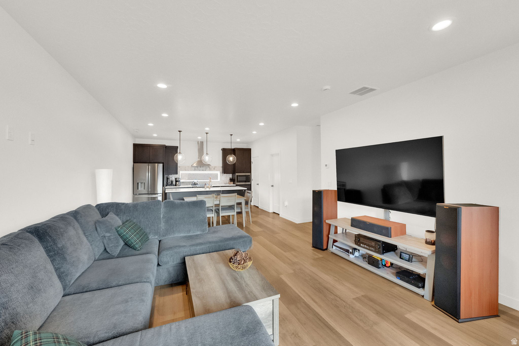 5081 W SNOW CANYON RD Mountain Green, UT 84050