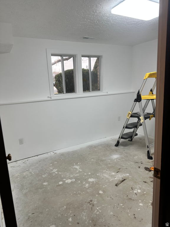 3700 S RIVER VALLEY DR Riverdale, UT 84405