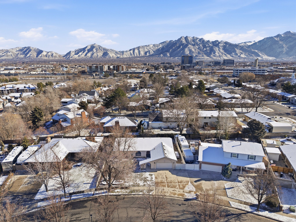 5071 S CLOVER CREST DR Murray, UT 84123