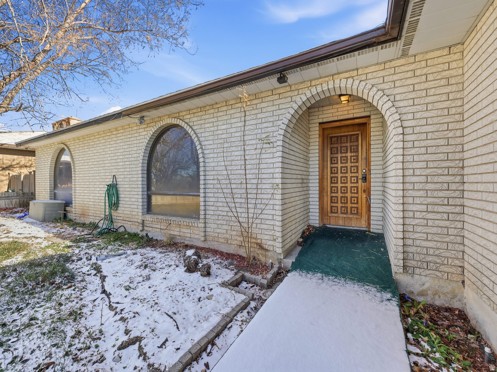 5071 S CLOVER CREST DR Murray, UT 84123