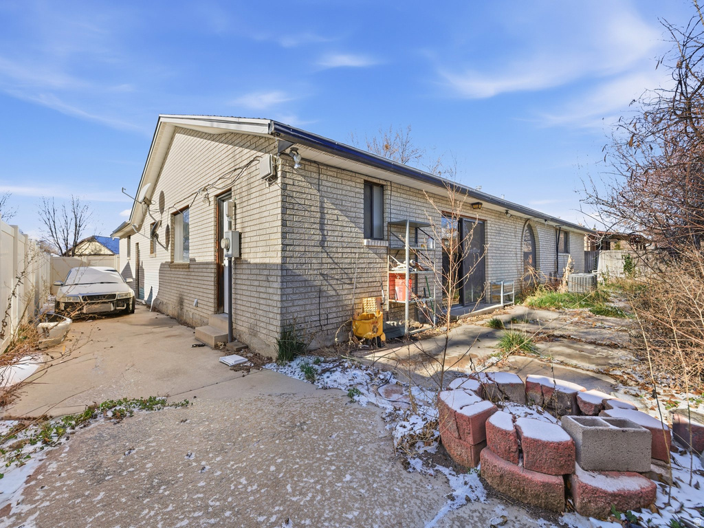 5071 S CLOVER CREST DR Murray, UT 84123