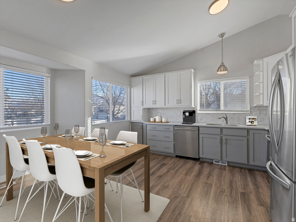 1406 W 2500 S Woods Cross, UT 84087