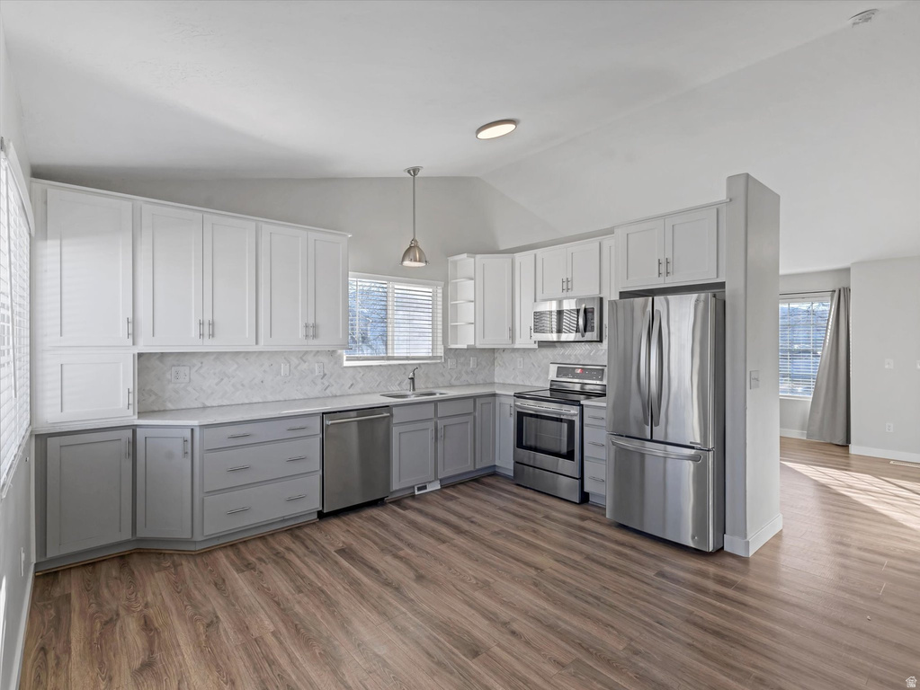 1406 W 2500 S Woods Cross, UT 84087