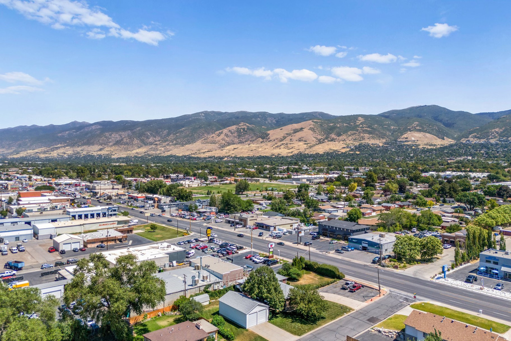 990 S 500 W Woods Cross, UT 84010