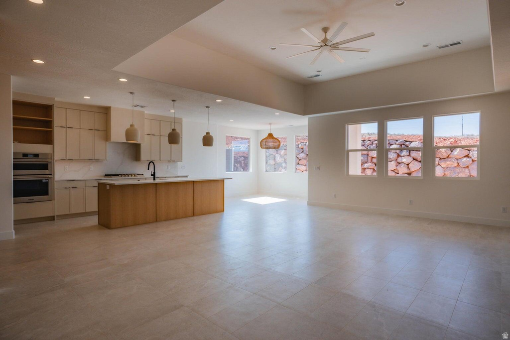 4769 W 2020 S photo 4