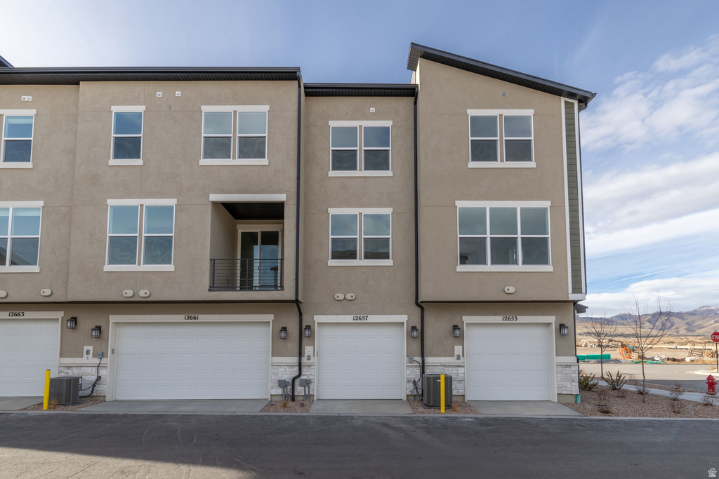 12657 DANSIE OAKS DR #300 Herriman, UT 84096