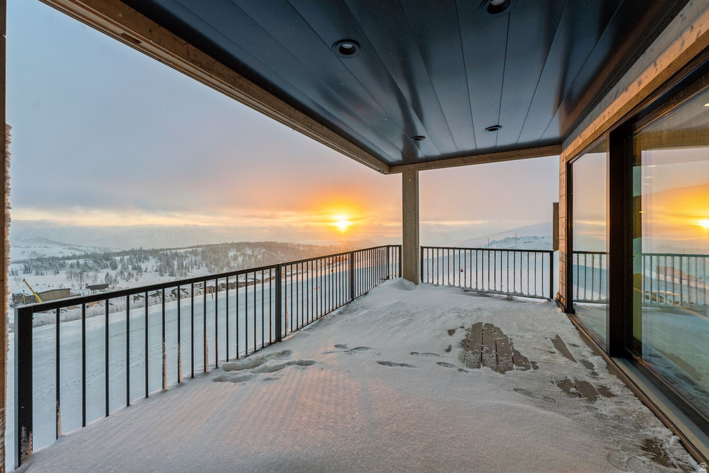 8526 E OVERLOOK DR Eden, UT 84310