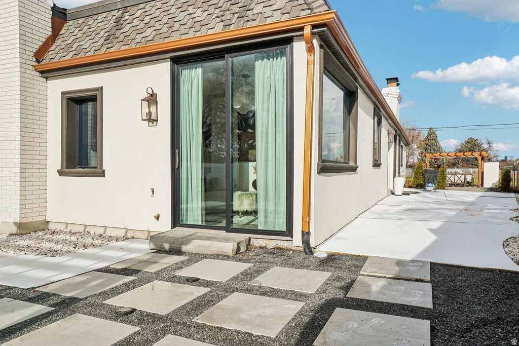 1475 E LAKEWOOD DR Holladay, UT 84117