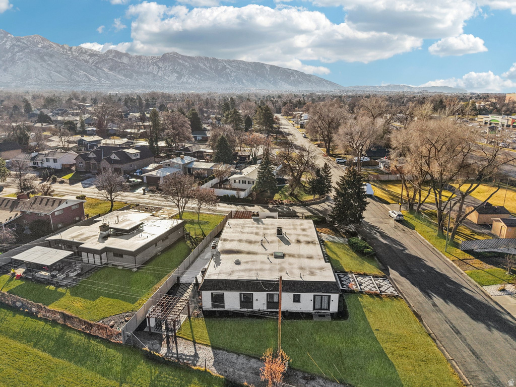 1475 E LAKEWOOD DR Holladay, UT 84117