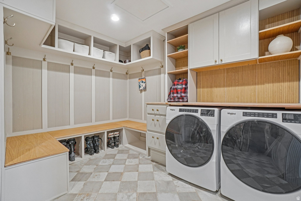 1475 E LAKEWOOD DR Holladay, UT 84117