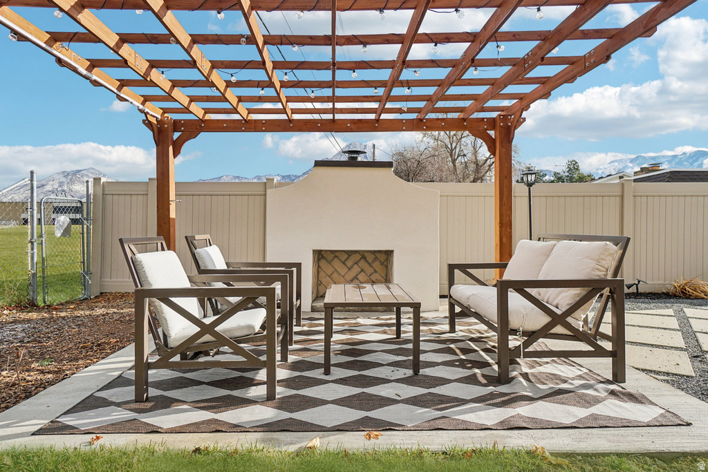 1475 E LAKEWOOD DR Holladay, UT 84117