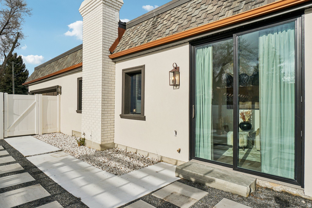 1475 E LAKEWOOD DR Holladay, UT 84117