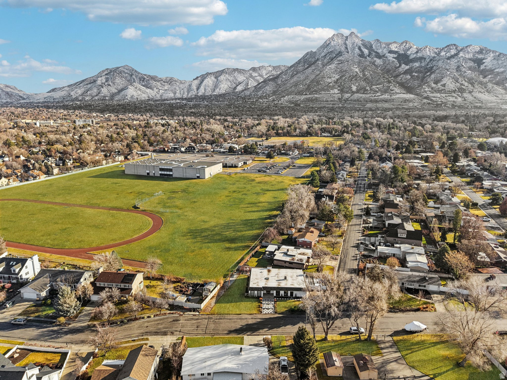 1475 E LAKEWOOD DR Holladay, UT 84117