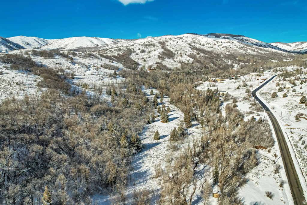 2727  EVERGREEN DR Huntsville, UT 84317