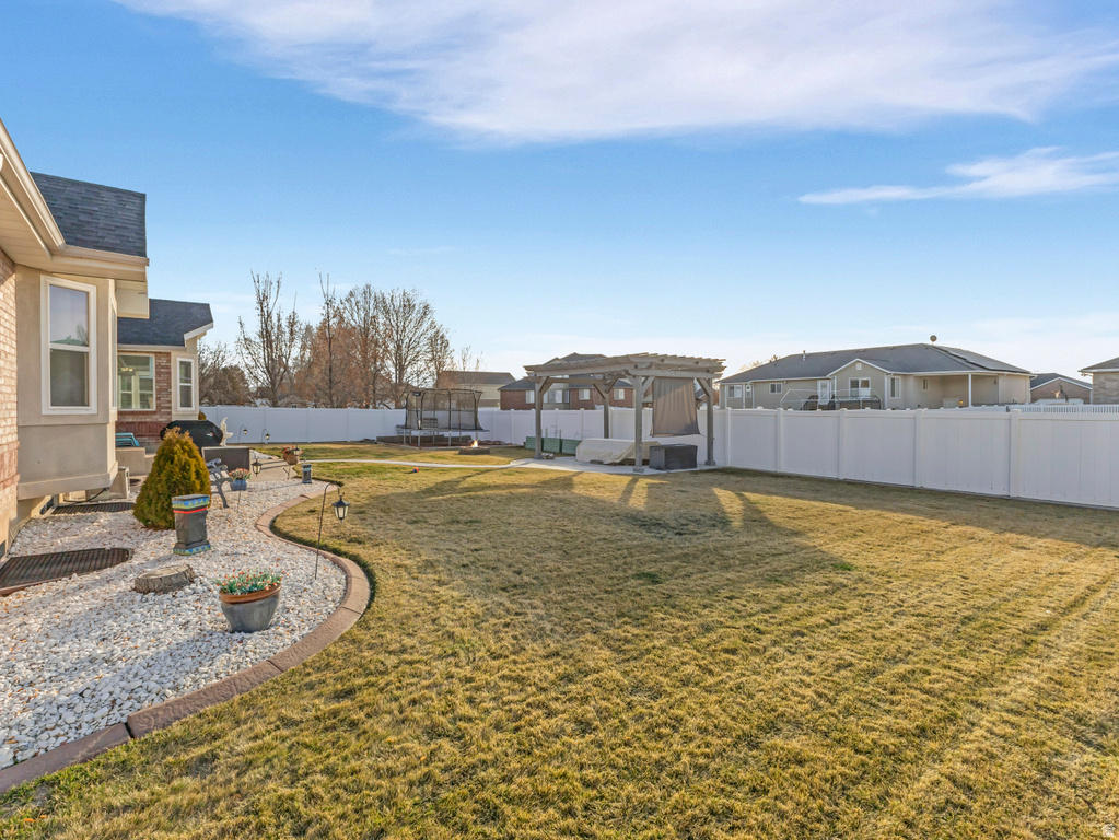 1137 W 2500 S Syracuse, UT 84075