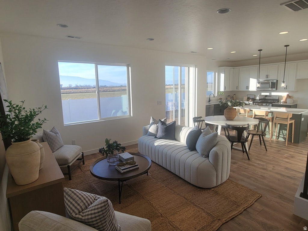 1577 N 1190 W #111 Salem, UT 84653