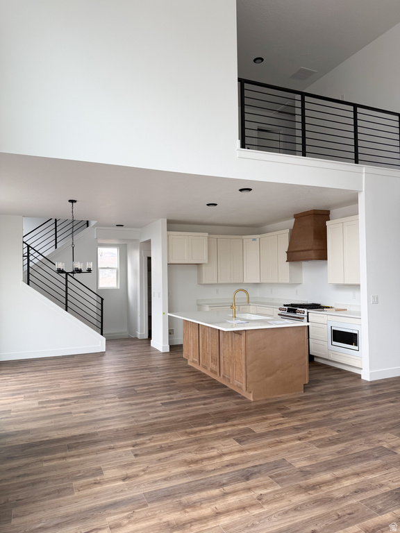 6297 FARNSWORTH West Jordan, UT 84081