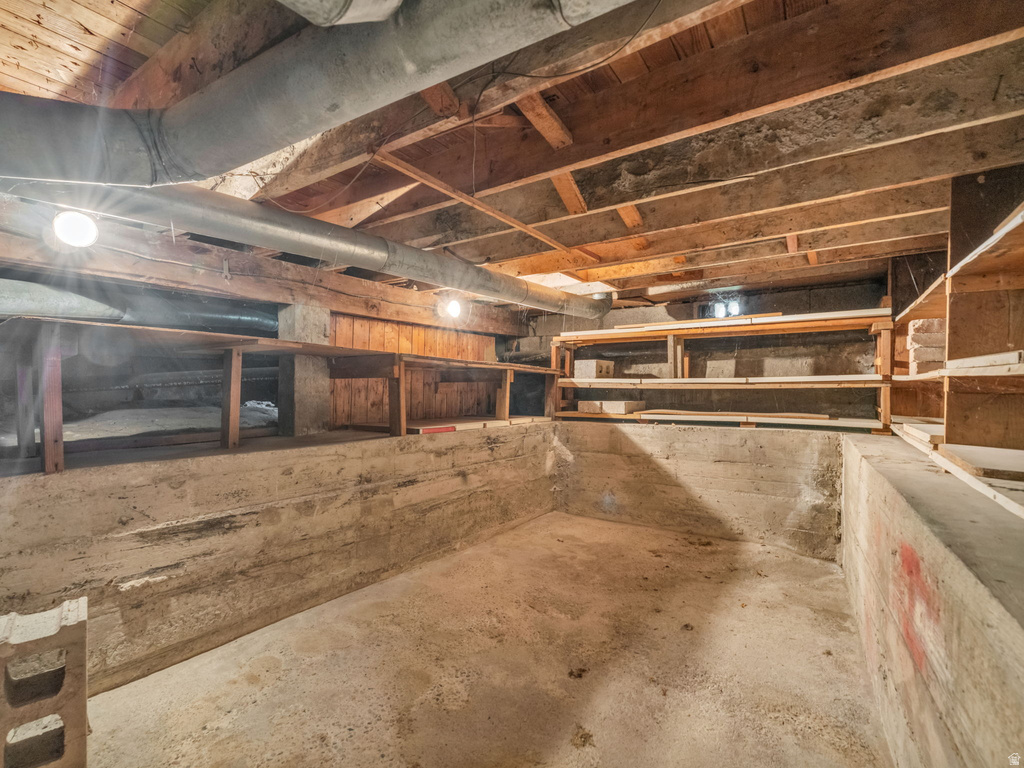 43 W WILSON AVE Murray, UT 84107