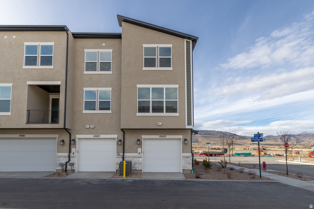 12653 S DANSIE OAKS DR #301 Herriman, UT 84096