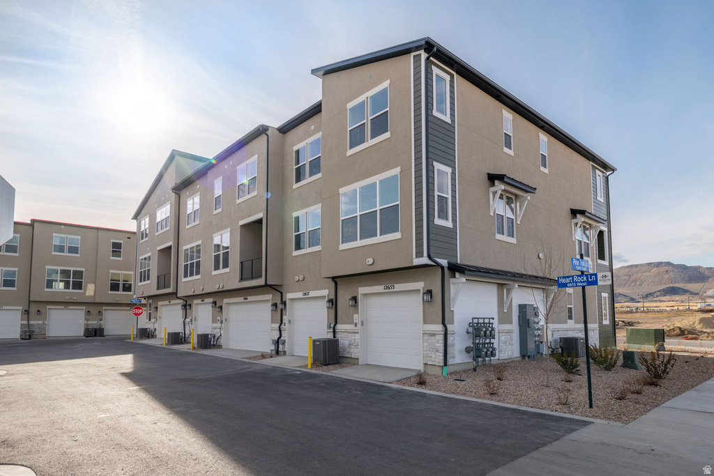 12653 S DANSIE OAKS DR #301 Herriman, UT 84096