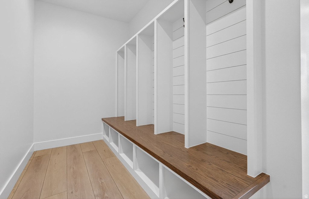 890 N WHIPPLE DR Lehi, UT 84043