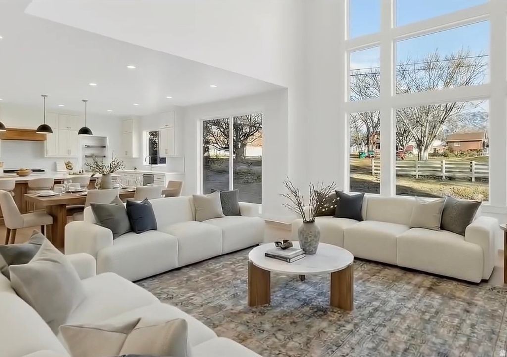 890 N WHIPPLE DR Lehi, UT 84043