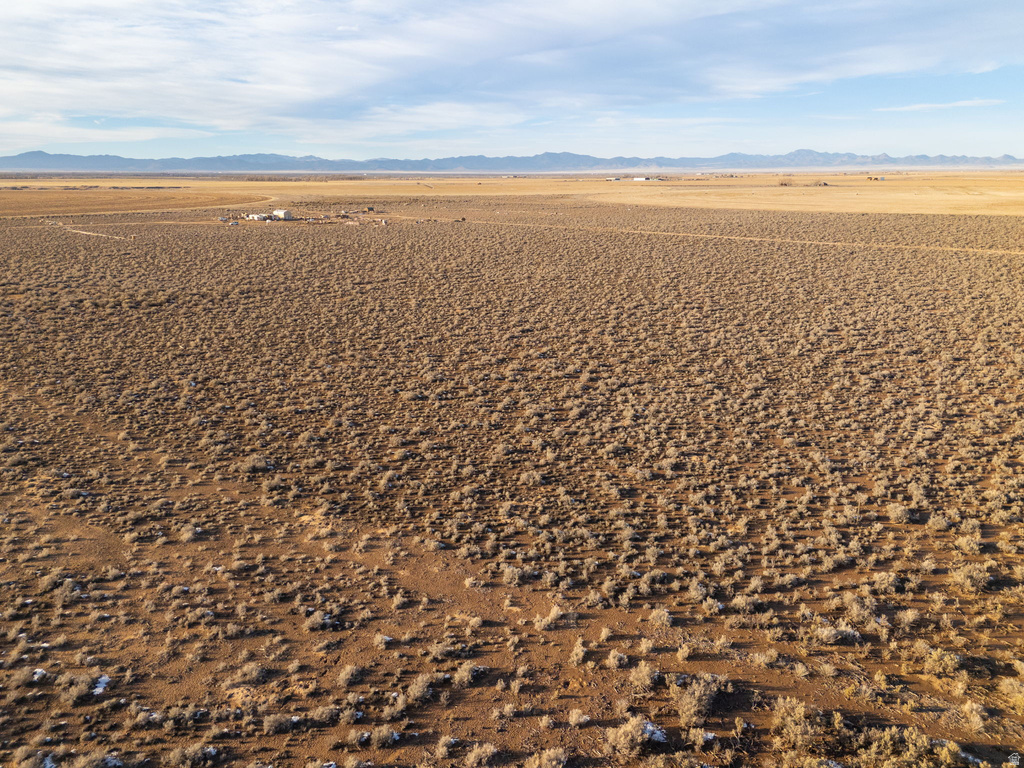 1427 E 950 N Beryl, UT 84714