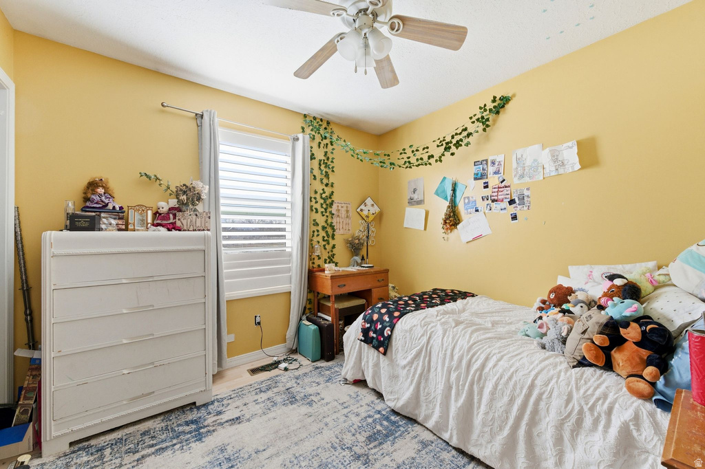 1955 S STONEY MOUNTAIN DR Lake Point, UT 84074