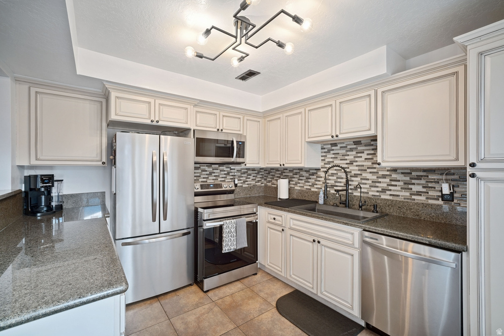 1772 W HOMESTEAD FARMS LN #2 West Valley City, UT 84119