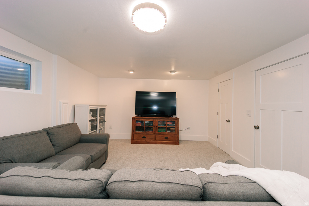 935 W 360 RES Orem, UT 84058