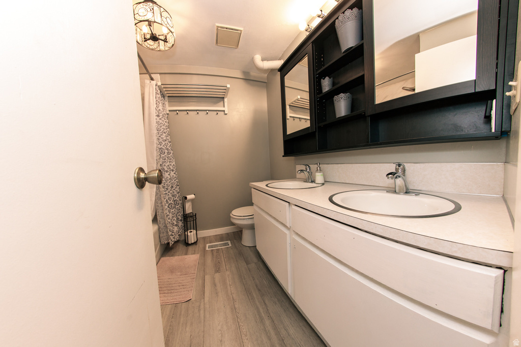 935 W 360 RES Orem, UT 84058